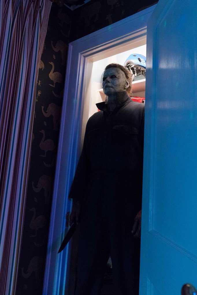 ScreenHub-Movie-Halloween 2018 Michael Myers in Closet