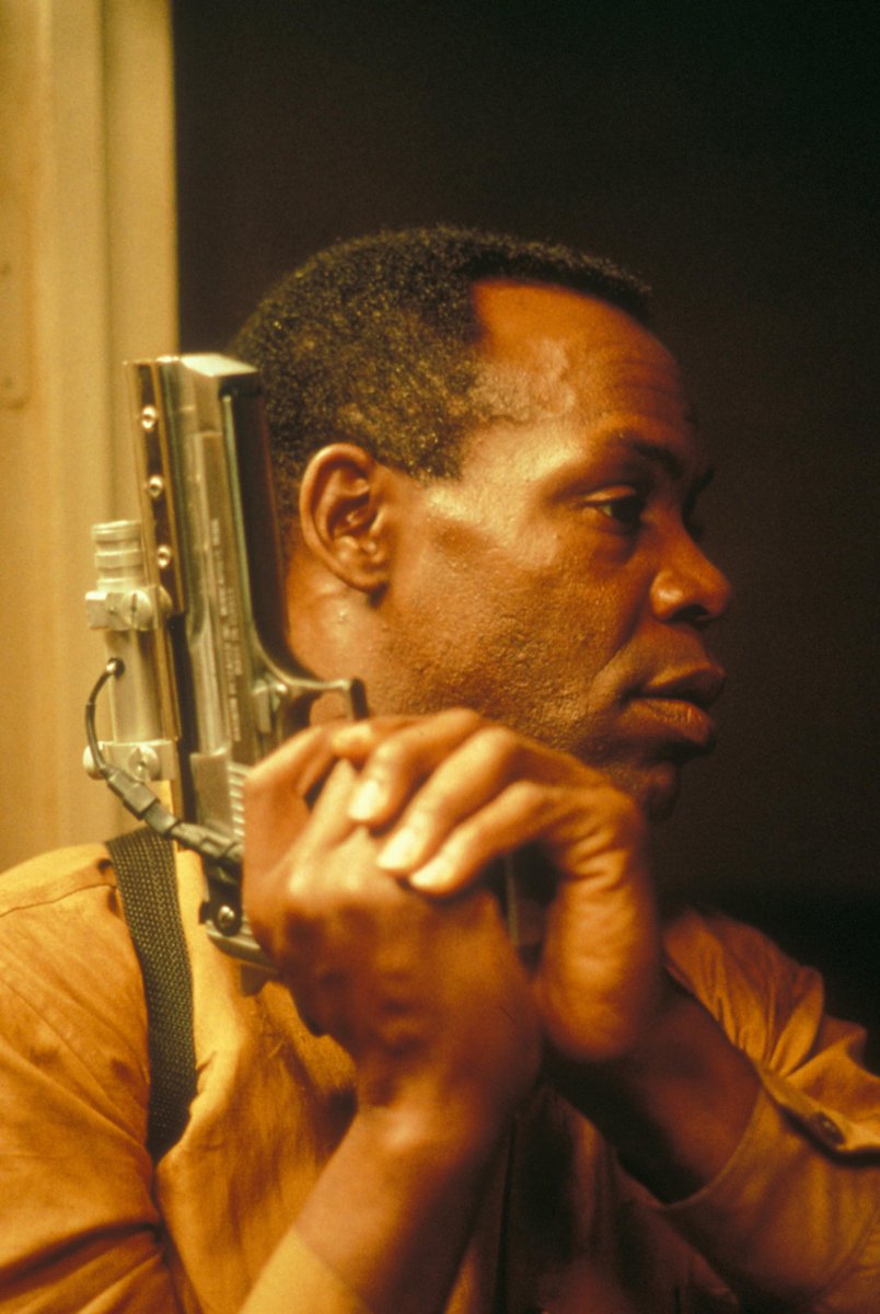 ScreenHub-Movie-Predator2