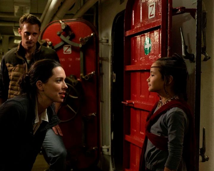 alexander skarsgård rebecca godzilla vs kong hall screenhub entertainment