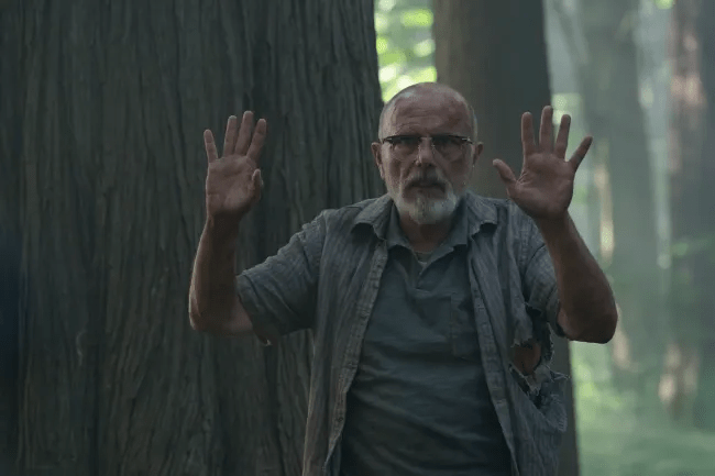 Joe Pantoliano as Eugene in⁤ The Last of Us